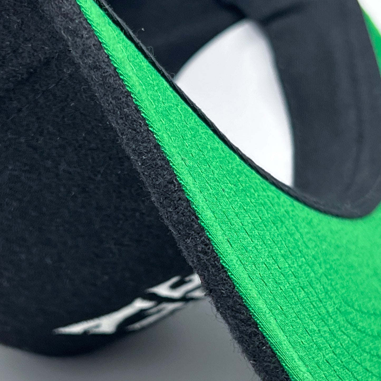 DAILY PUFF OG LOGO BLACK DOME PREMIUM SNAPBACK WOOL | GLOW IN THE DARK